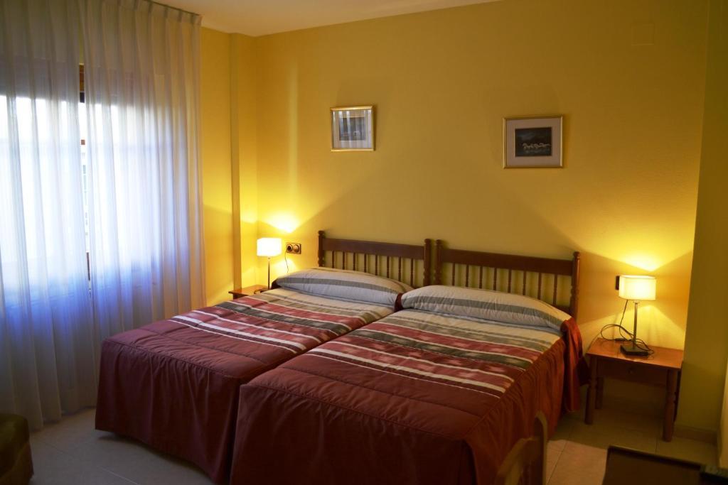 Hostal El Vegano Utiel Εξωτερικό φωτογραφία