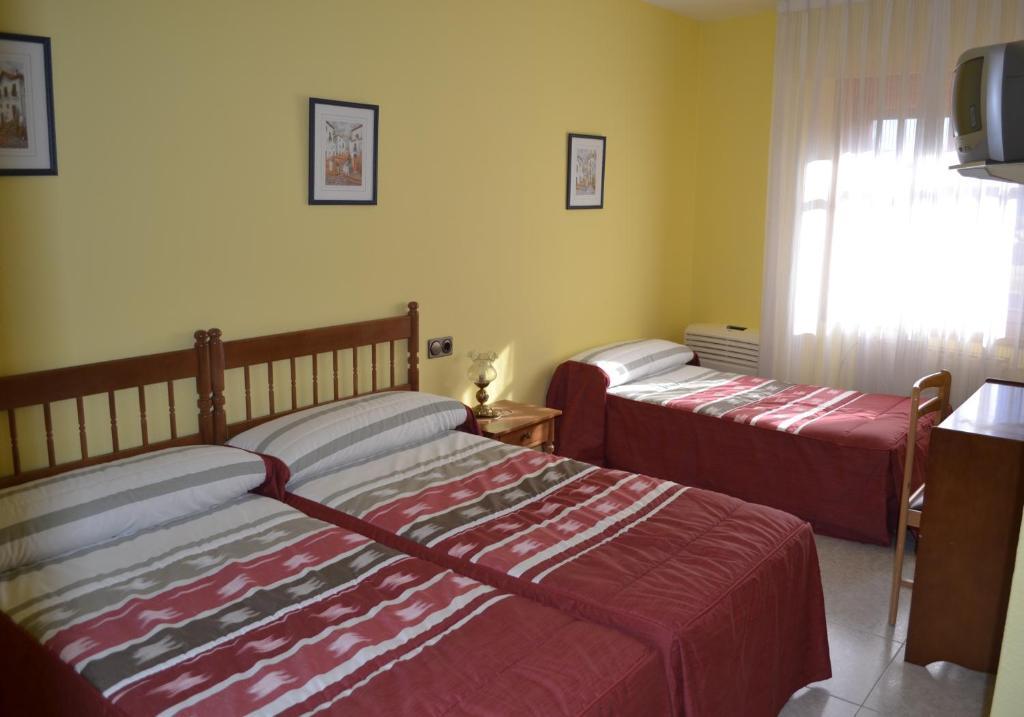 Hostal El Vegano Utiel Εξωτερικό φωτογραφία